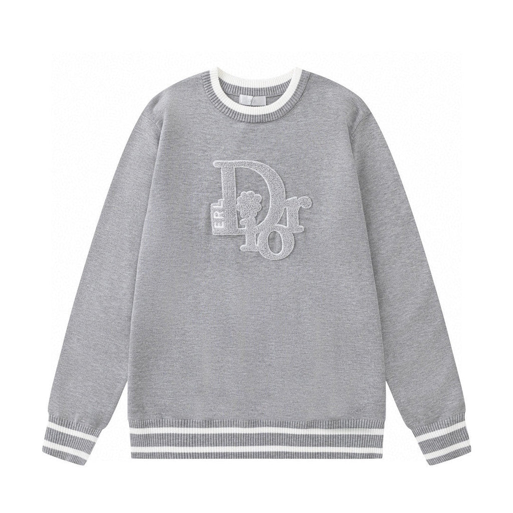 Round neck knitted pullover long-sleeved sweater