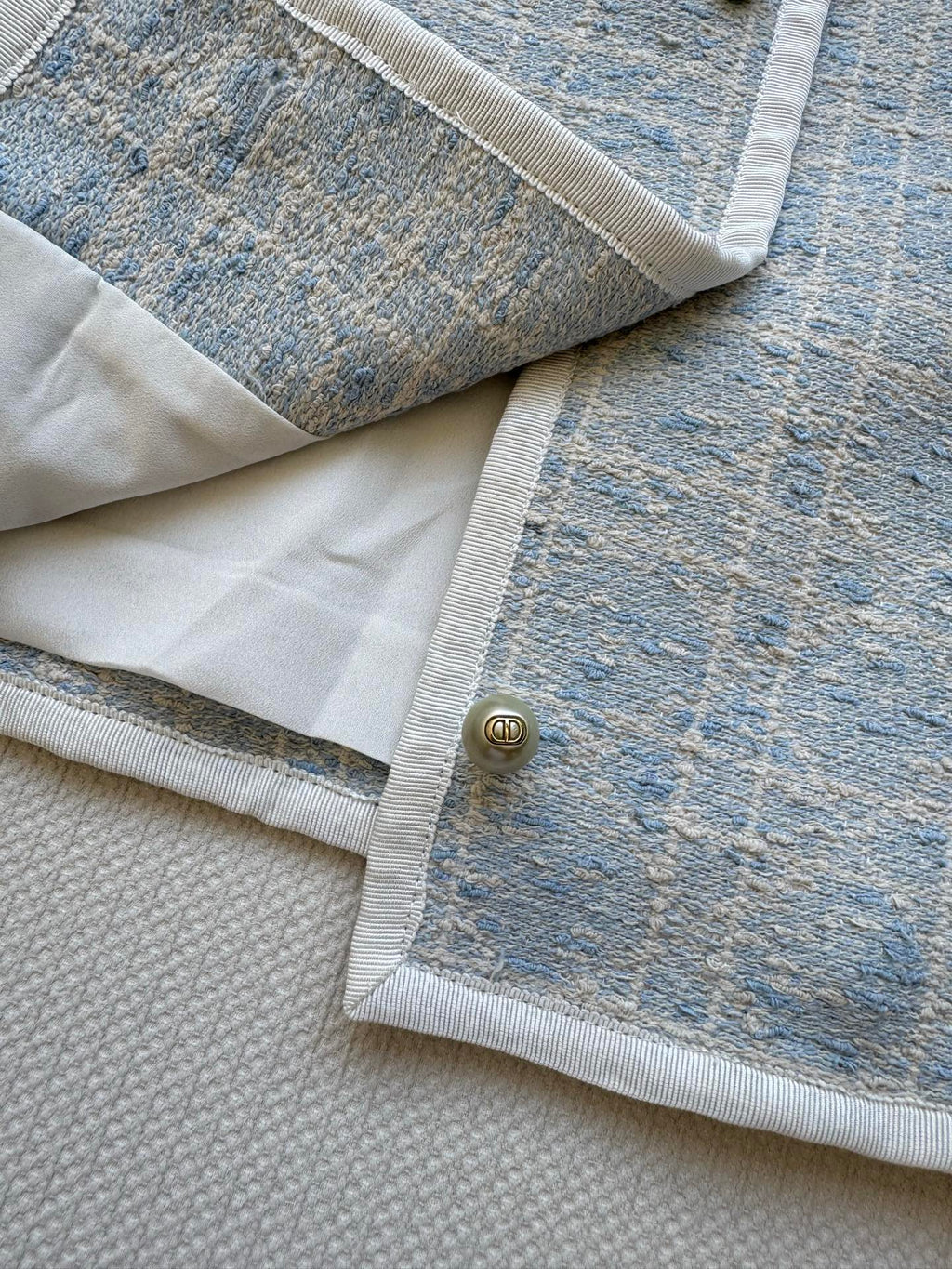 New limited edition Glacier Blue rattan check classic boxy round-neck blazer.