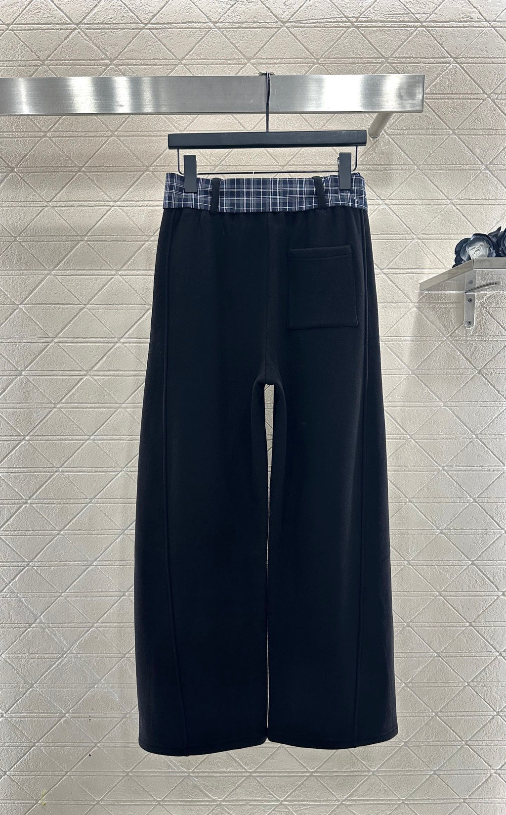 Fleece-lined Plaid Wide-Leg Trousers with Belt