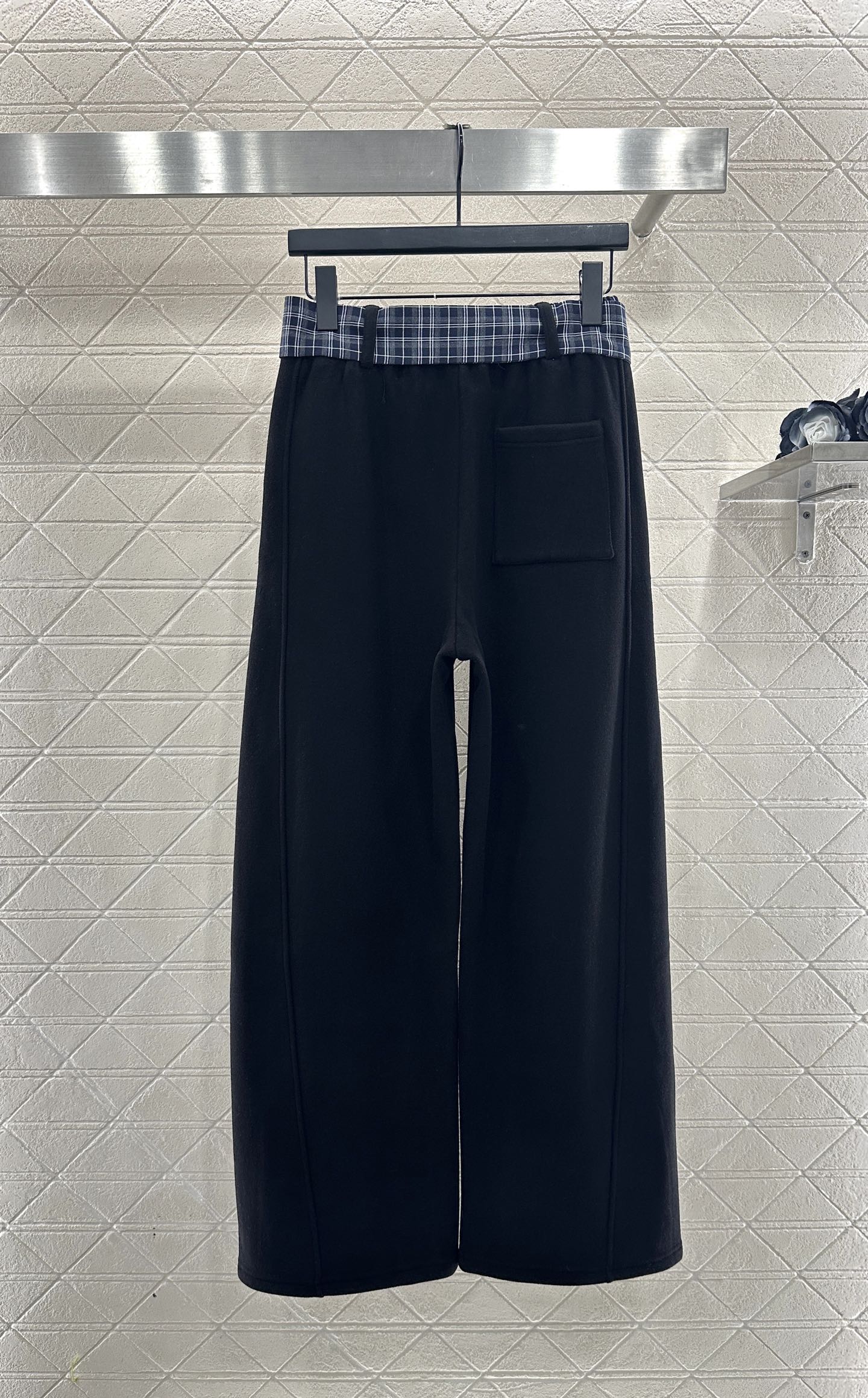 Fleece-lined Plaid Wide-Leg Trousers with Belt