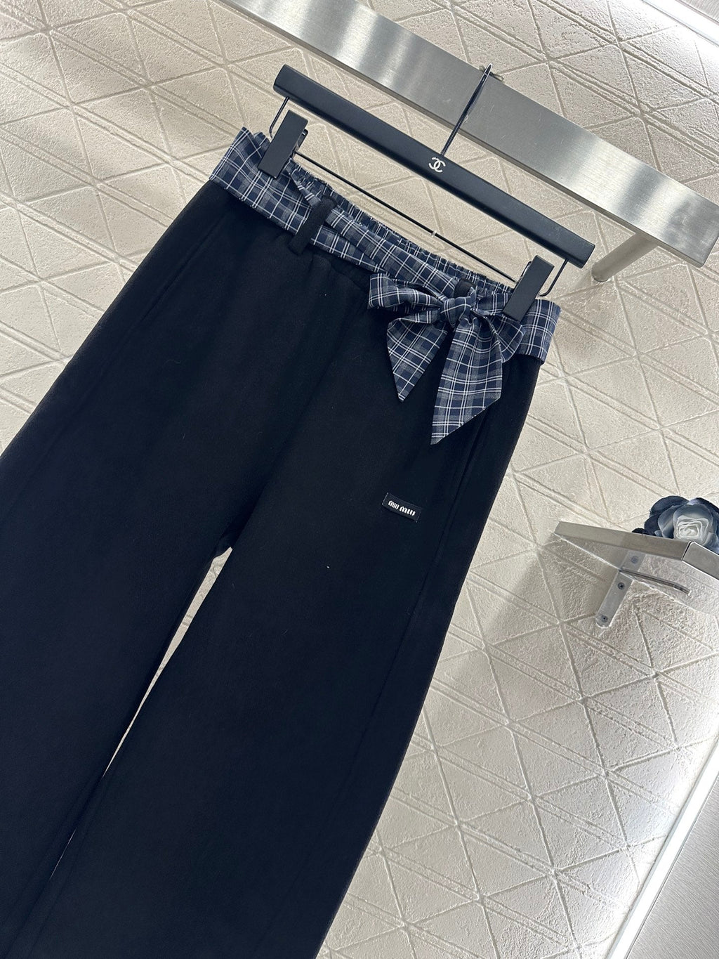 Fleece-lined Plaid Wide-Leg Trousers with Belt