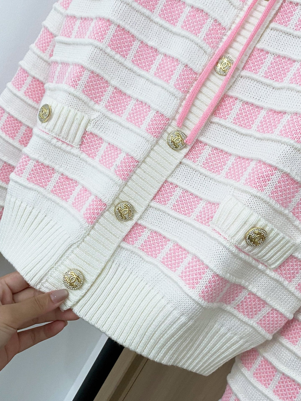 New two-tone cardigan