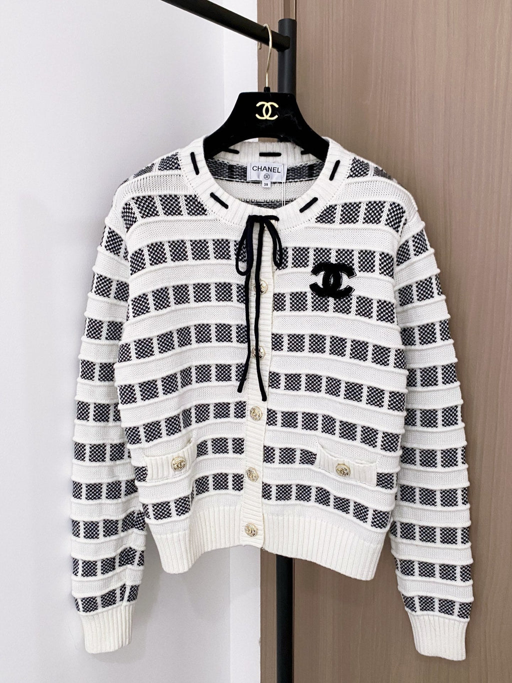 New two-tone cardigan