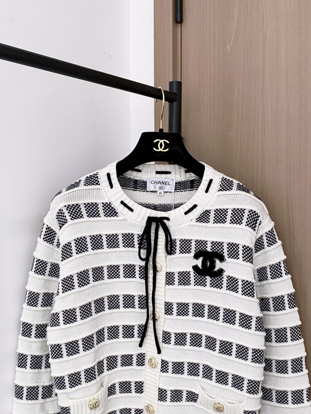 New two-tone cardigan