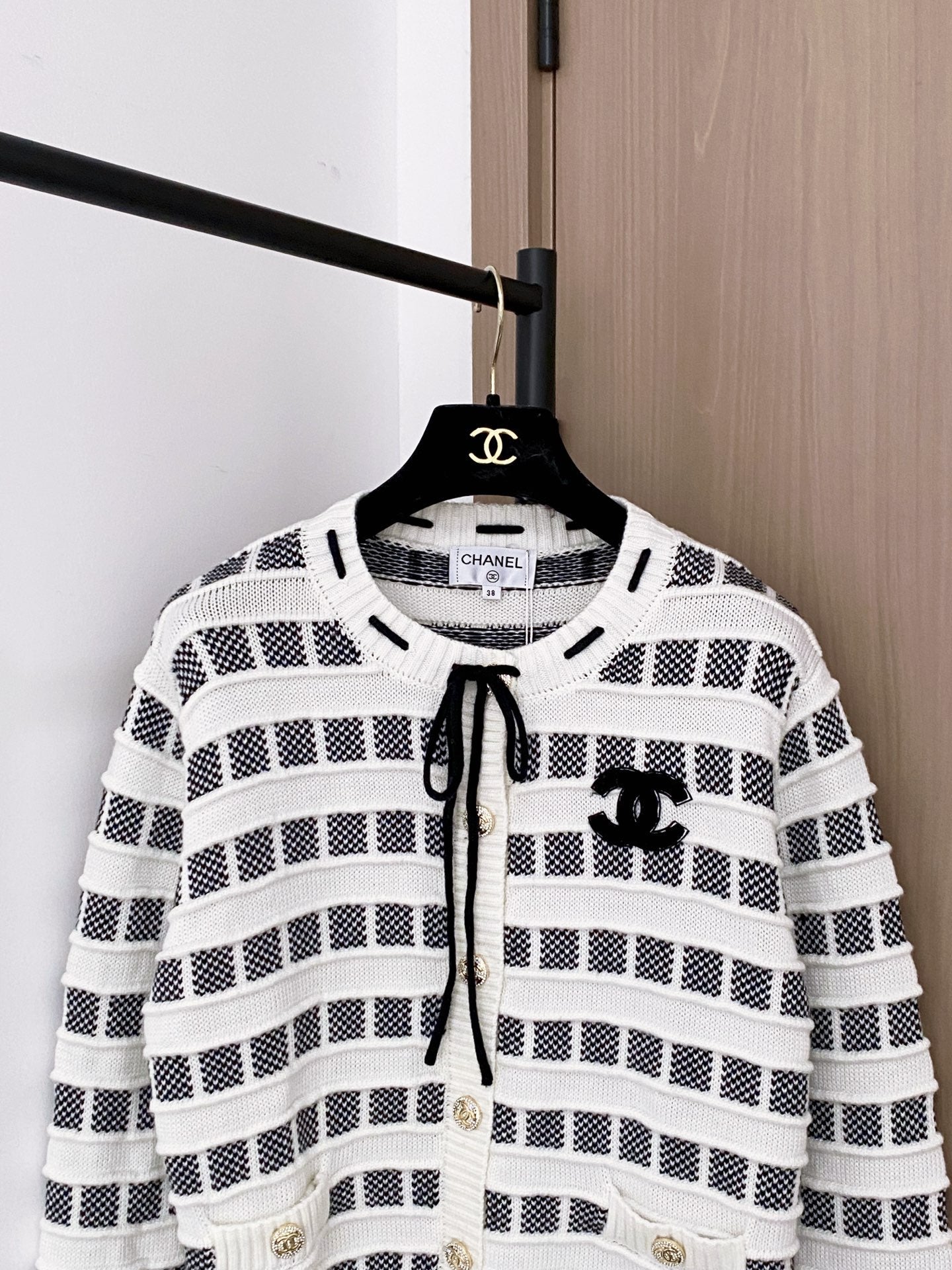 New two-tone cardigan