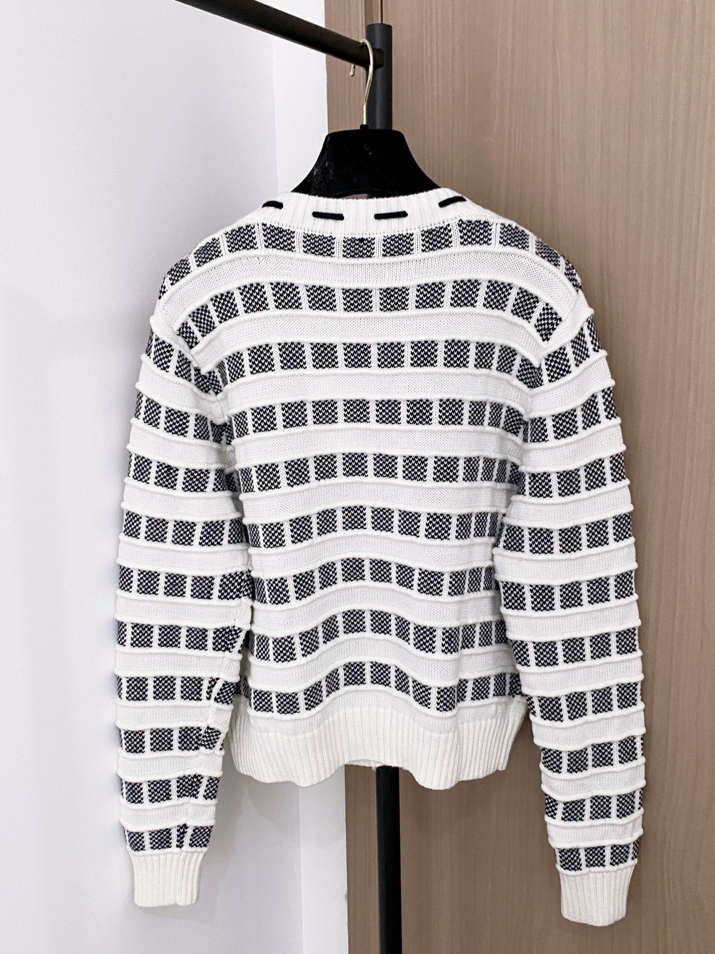 New two-tone cardigan