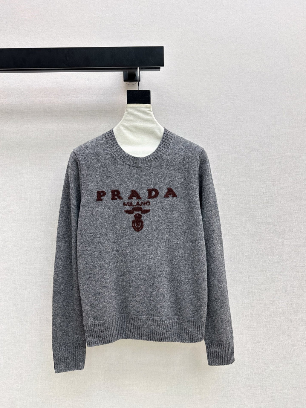 Latest Autumn/Winter Simple Pullover Crew Neck Sweater