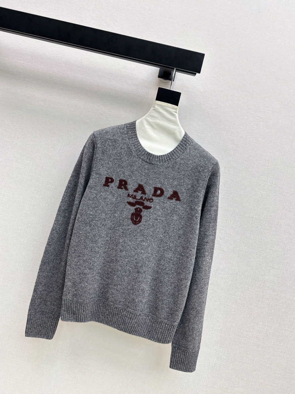 Latest Autumn/Winter Simple Pullover Crew Neck Sweater