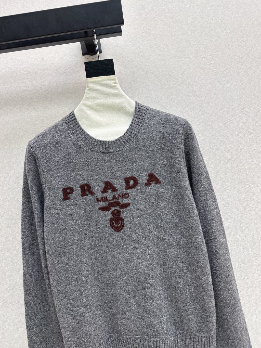 Latest Autumn/Winter Simple Pullover Crew Neck Sweater