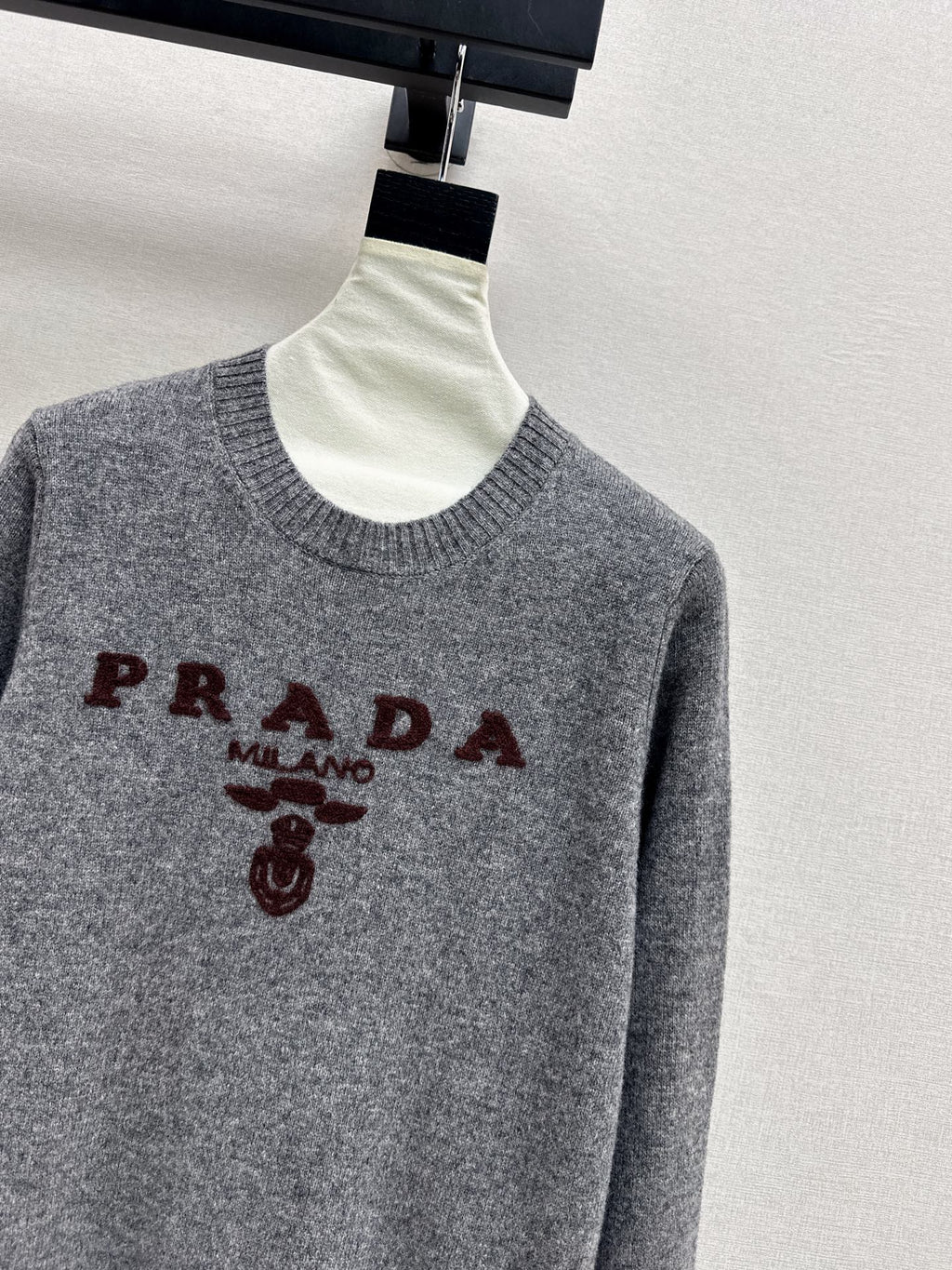 Latest Autumn/Winter Simple Pullover Crew Neck Sweater