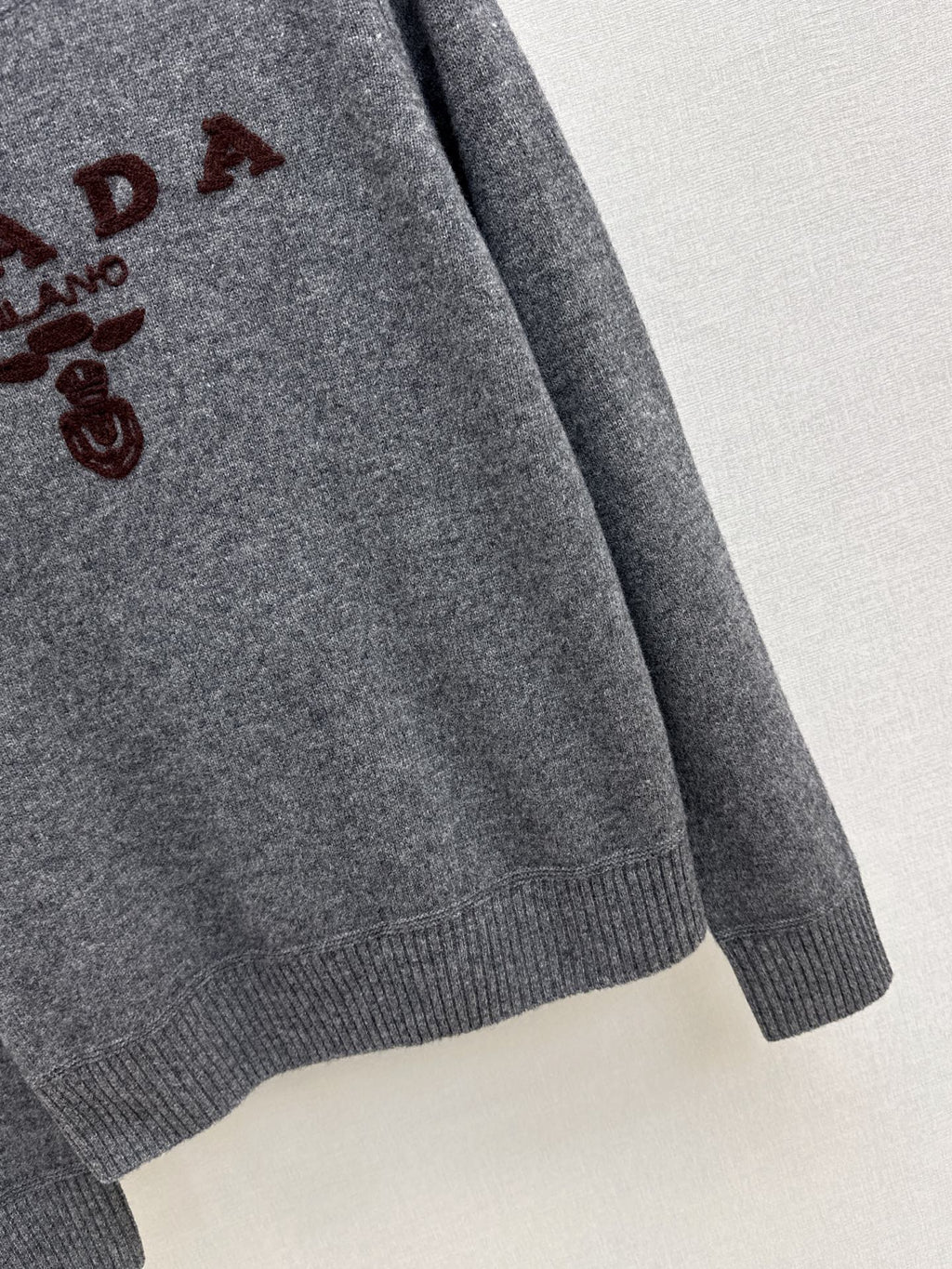 Latest Autumn/Winter Simple Pullover Crew Neck Sweater