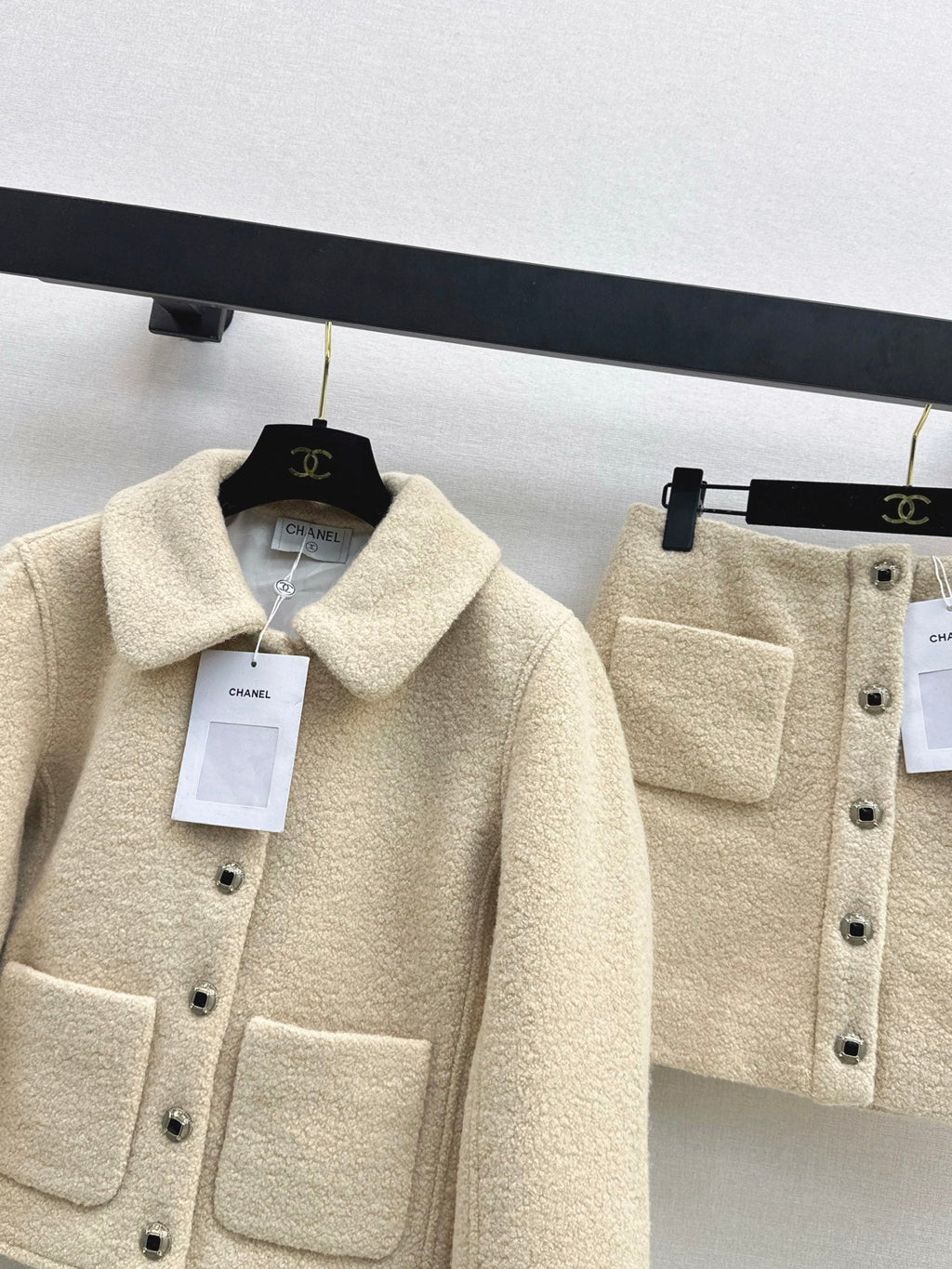 Latest Autumn/Winter Elegant Suits