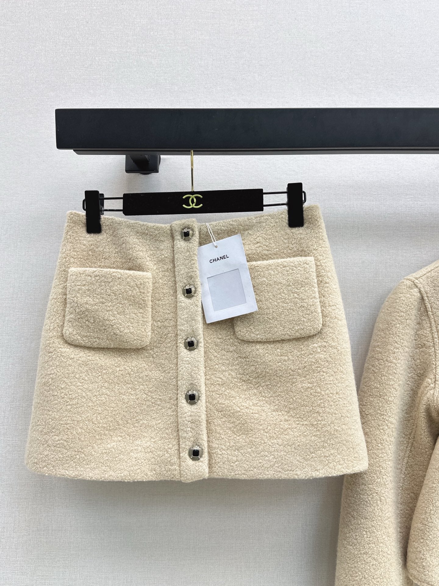 Latest Autumn/Winter Elegant Suits