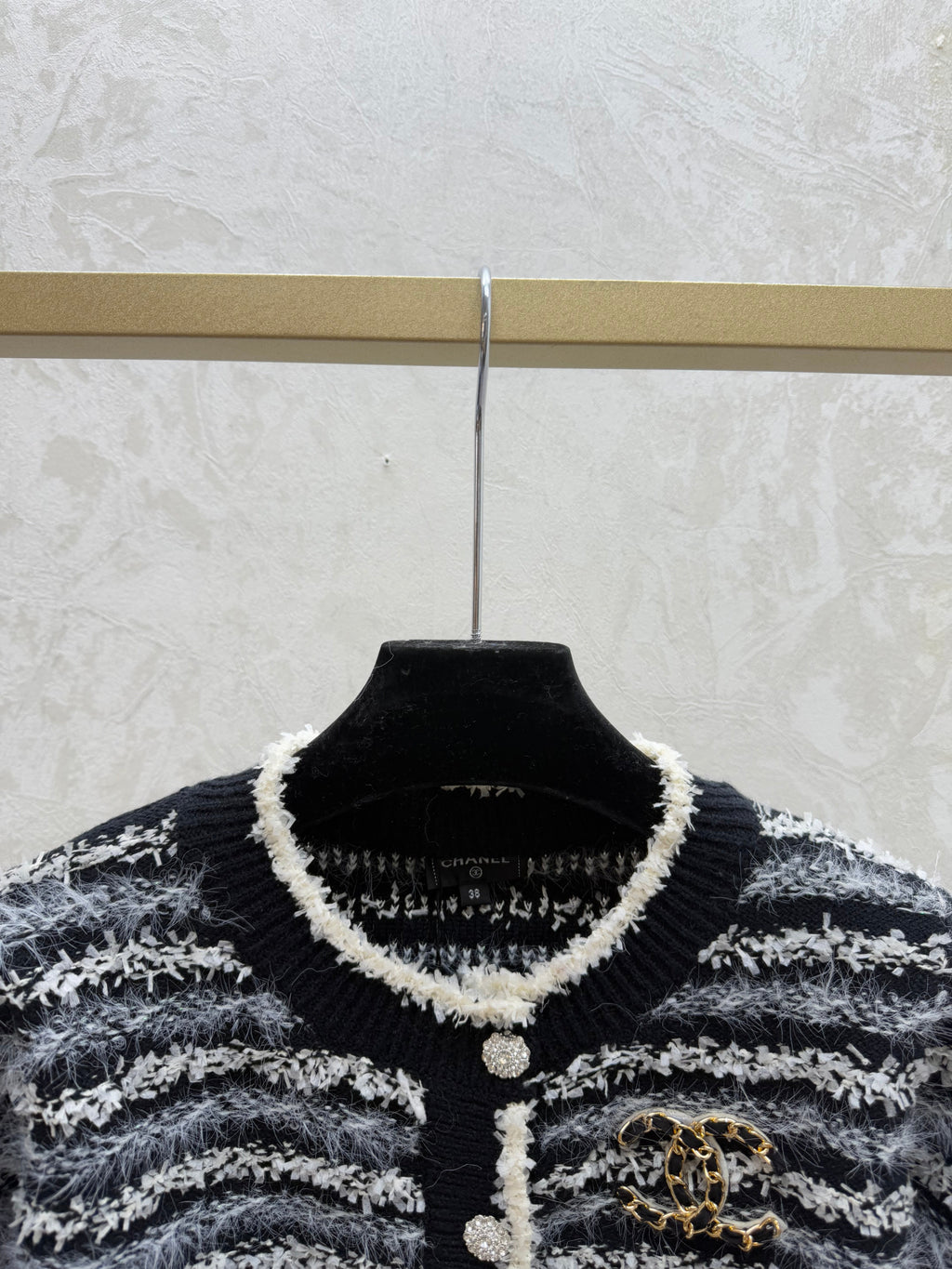 Color-blocked striped jacquard crew neck knit long-sleeved cardigan