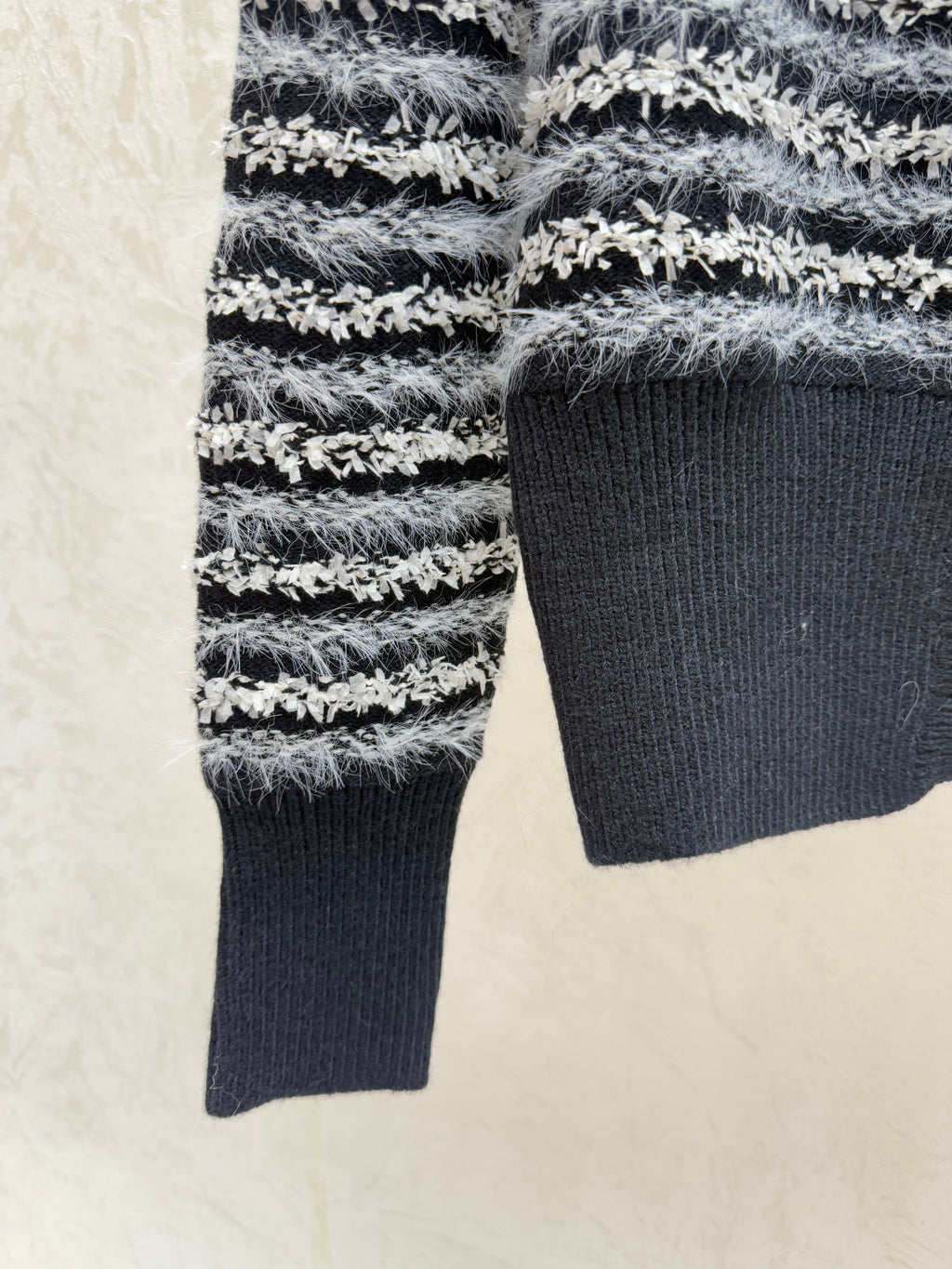 Color-blocked striped jacquard crew neck knit long-sleeved cardigan