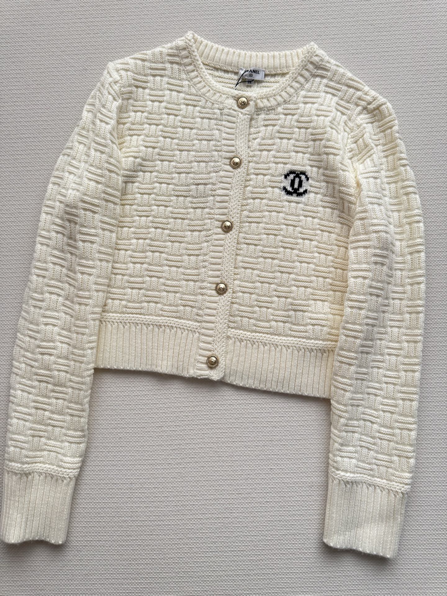 Autumn/Winter Knit Cardigan