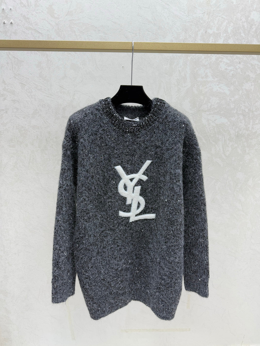 Solid color sequined round neck knit long sleeve