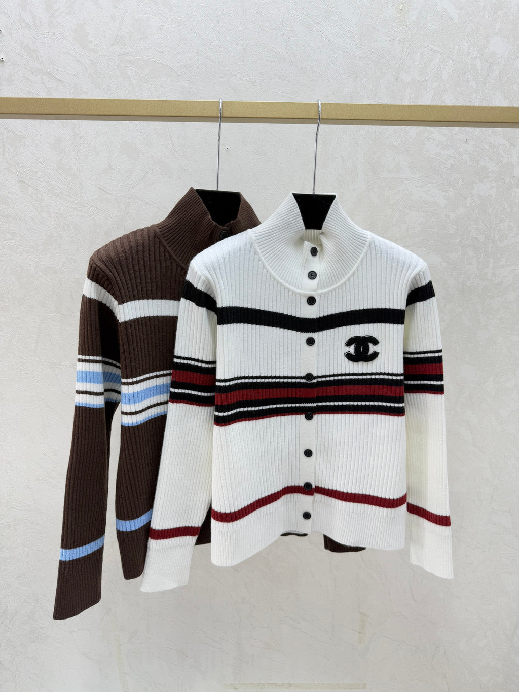 Color-blocked striped turtleneck knit long-sleeved cardigan
