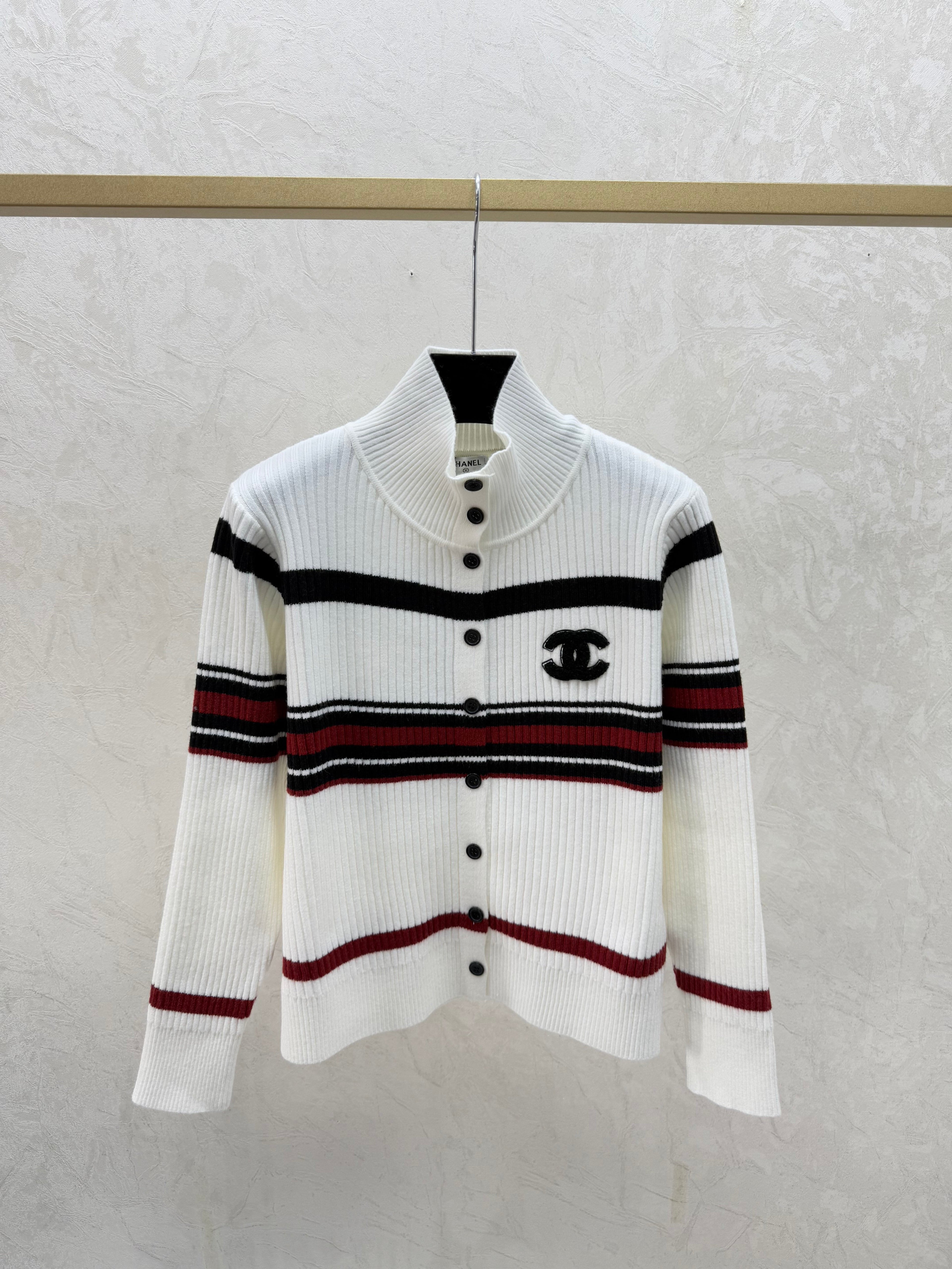 Color-blocked striped turtleneck knit long-sleeved cardigan