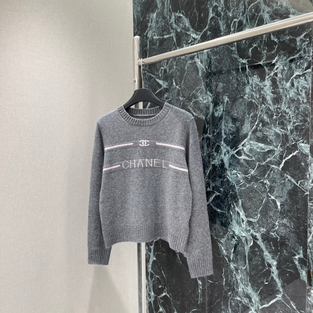 Embroidered jacquard logo top