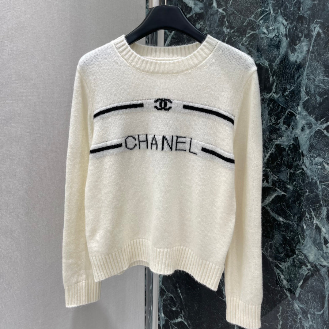 Embroidered jacquard logo top