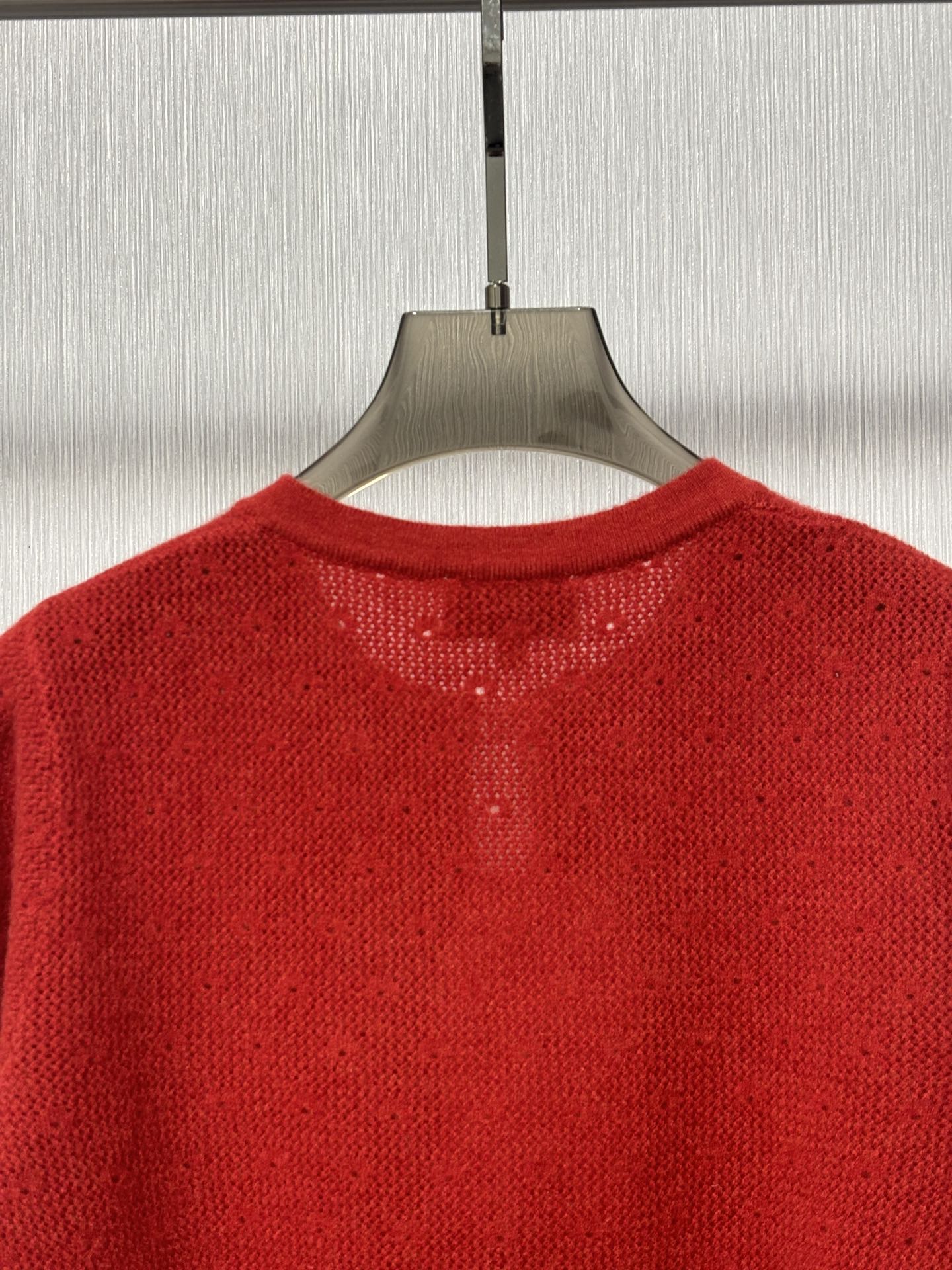 New round neck, letter logo, 3D jacquard, hot-stamped rhinestone button decoration, hollowed-out soft and comfortable casual knit long sleeve