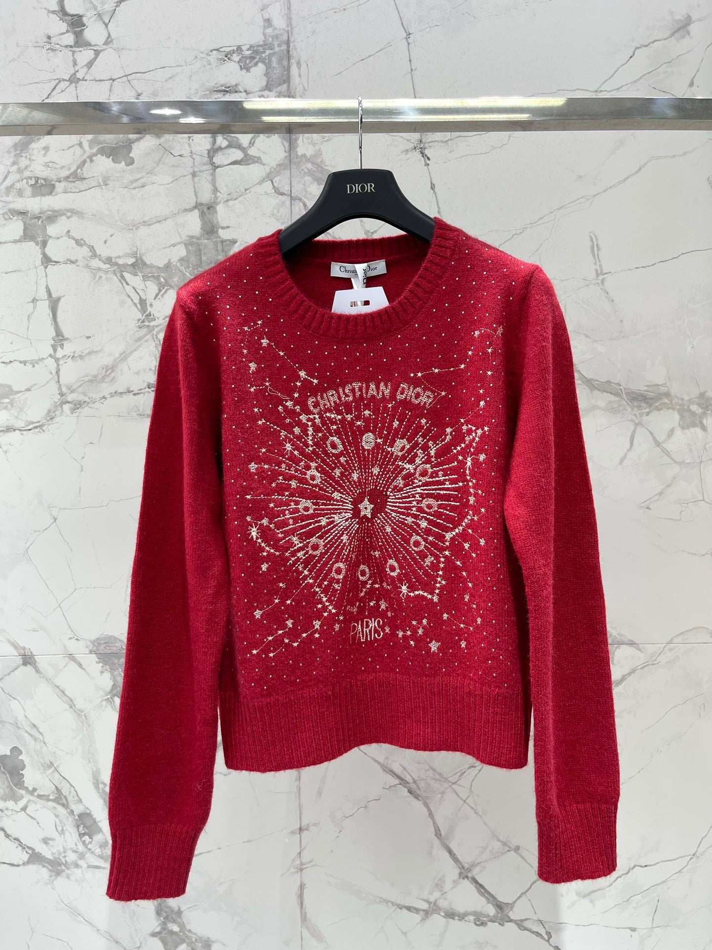 New heavy-duty star embroidery and rhinestone details knit sweater