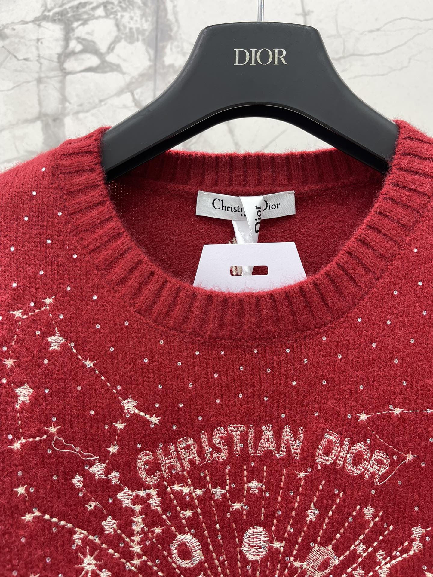 New heavy-duty star embroidery and rhinestone details knit sweater