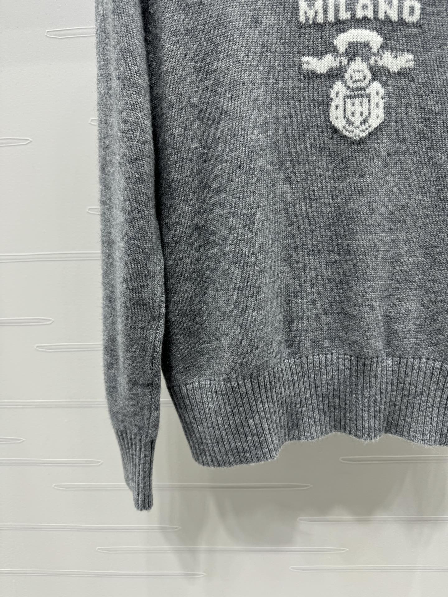 Letter jacquard pullover sweater