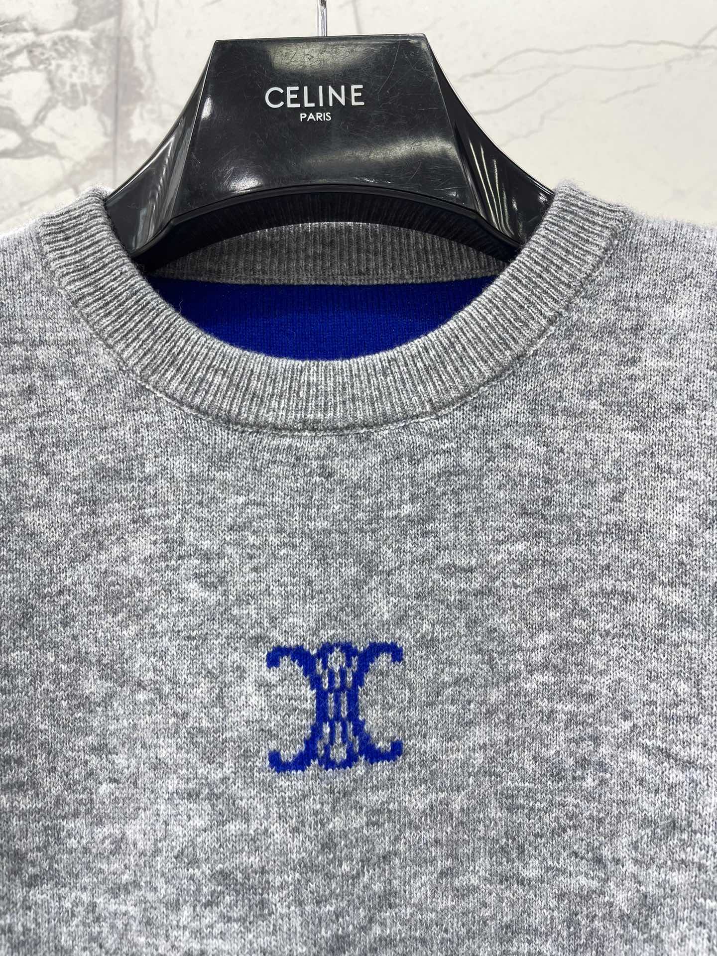 Jacquard Knit Crew Neck Long-Sleeve Cropped Top