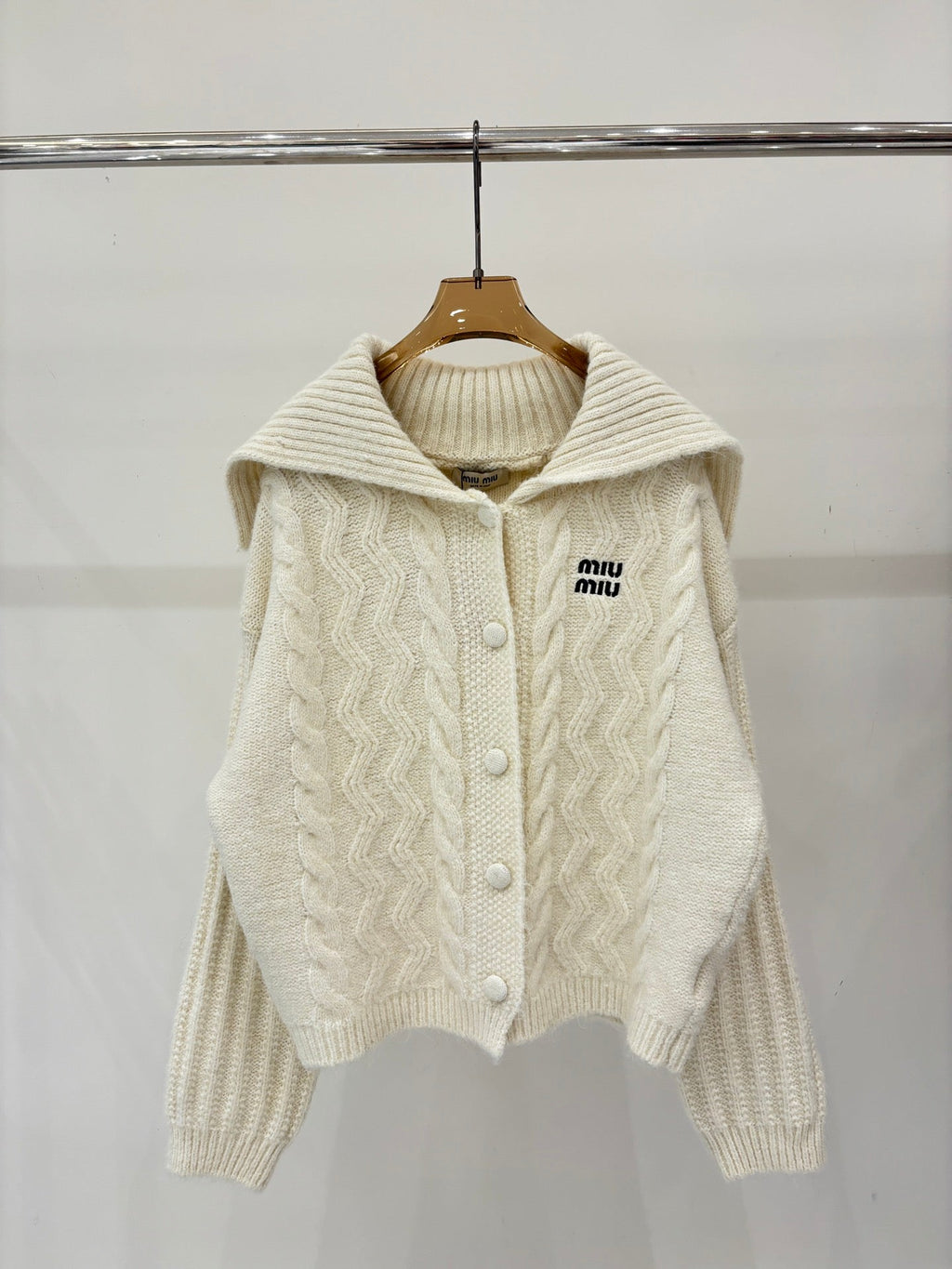 25 New Design Lapel Cardigan