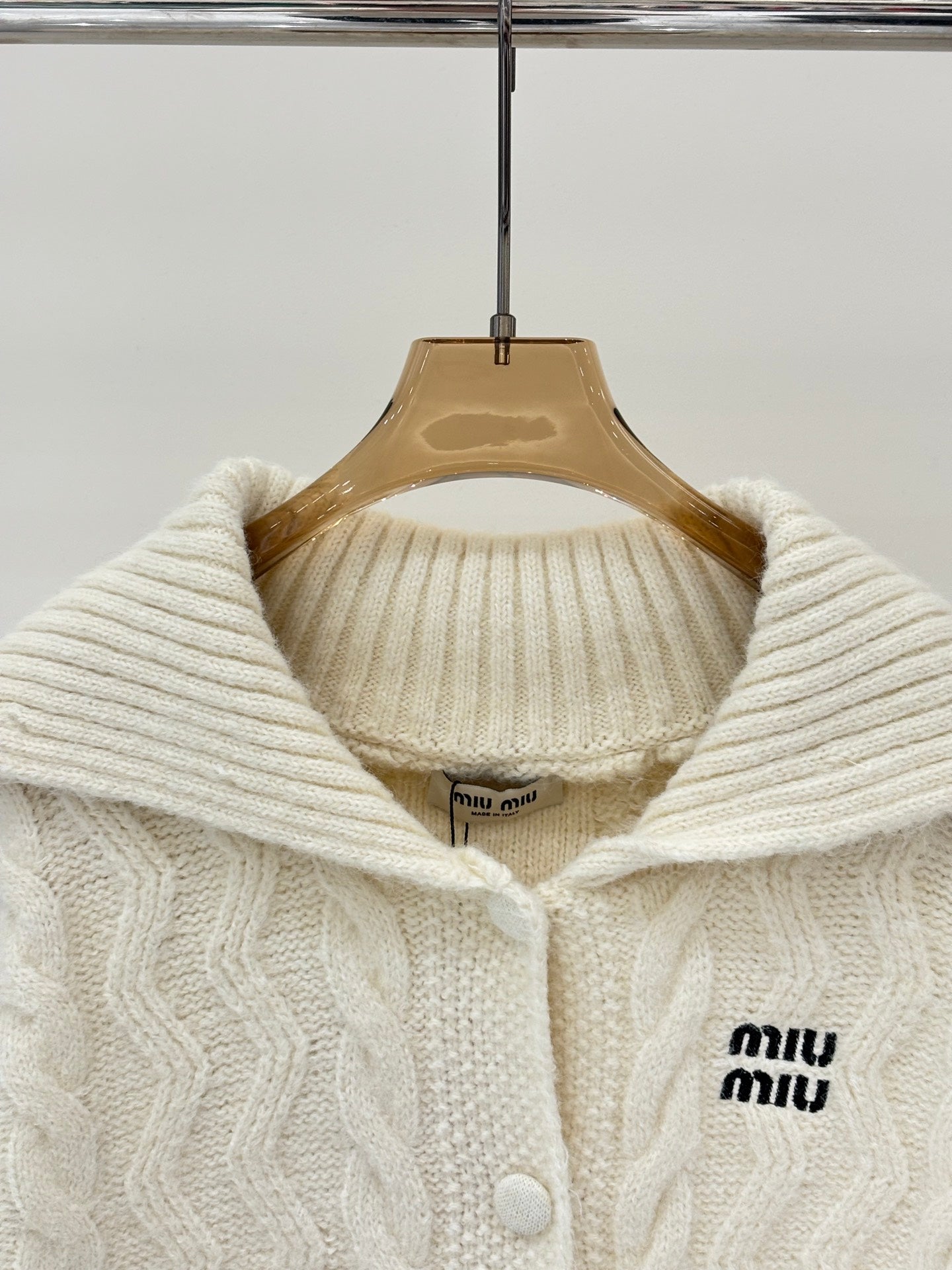 25 New Design Lapel Cardigan