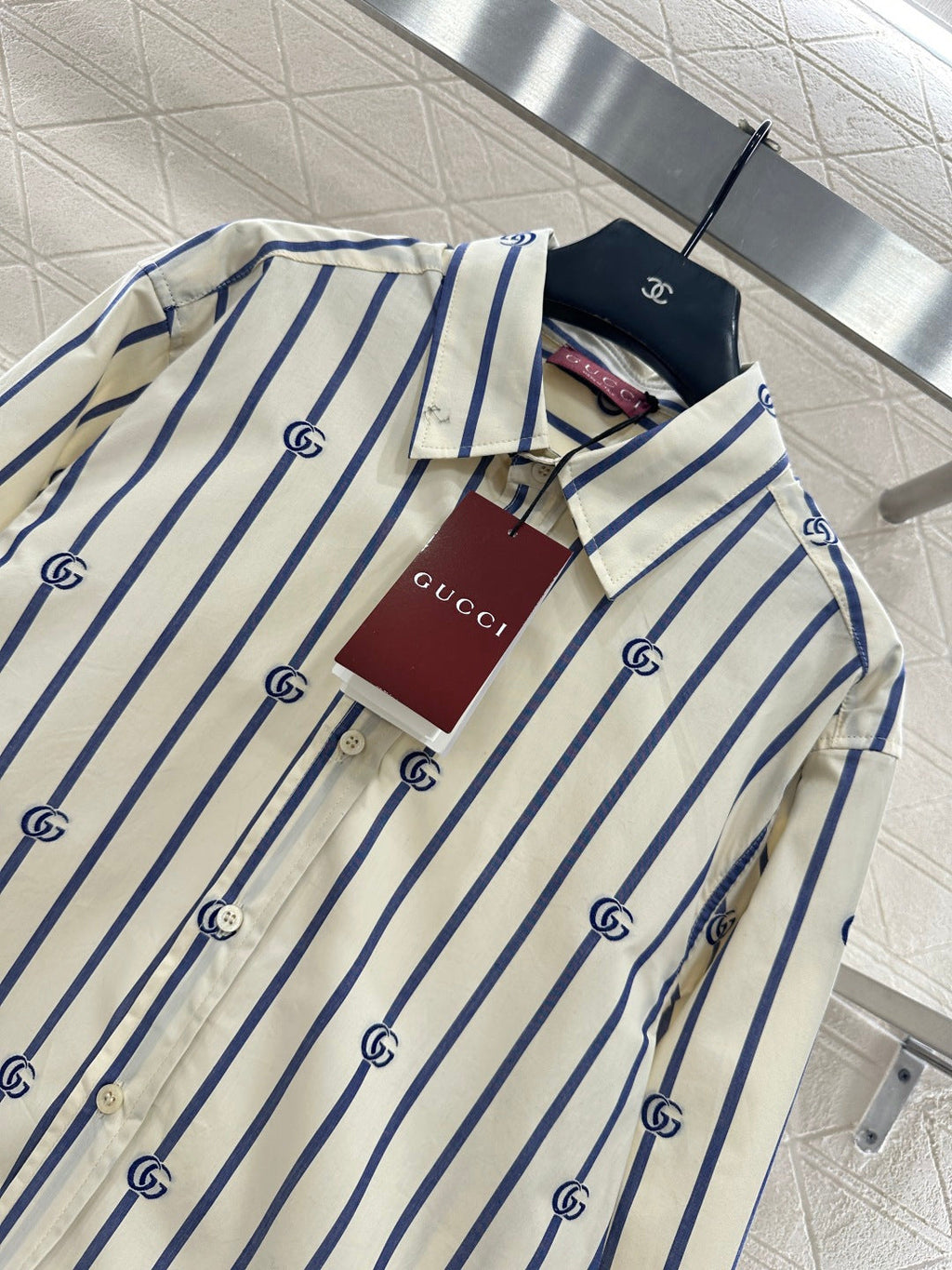 26NEW Lapel Striped Shirt