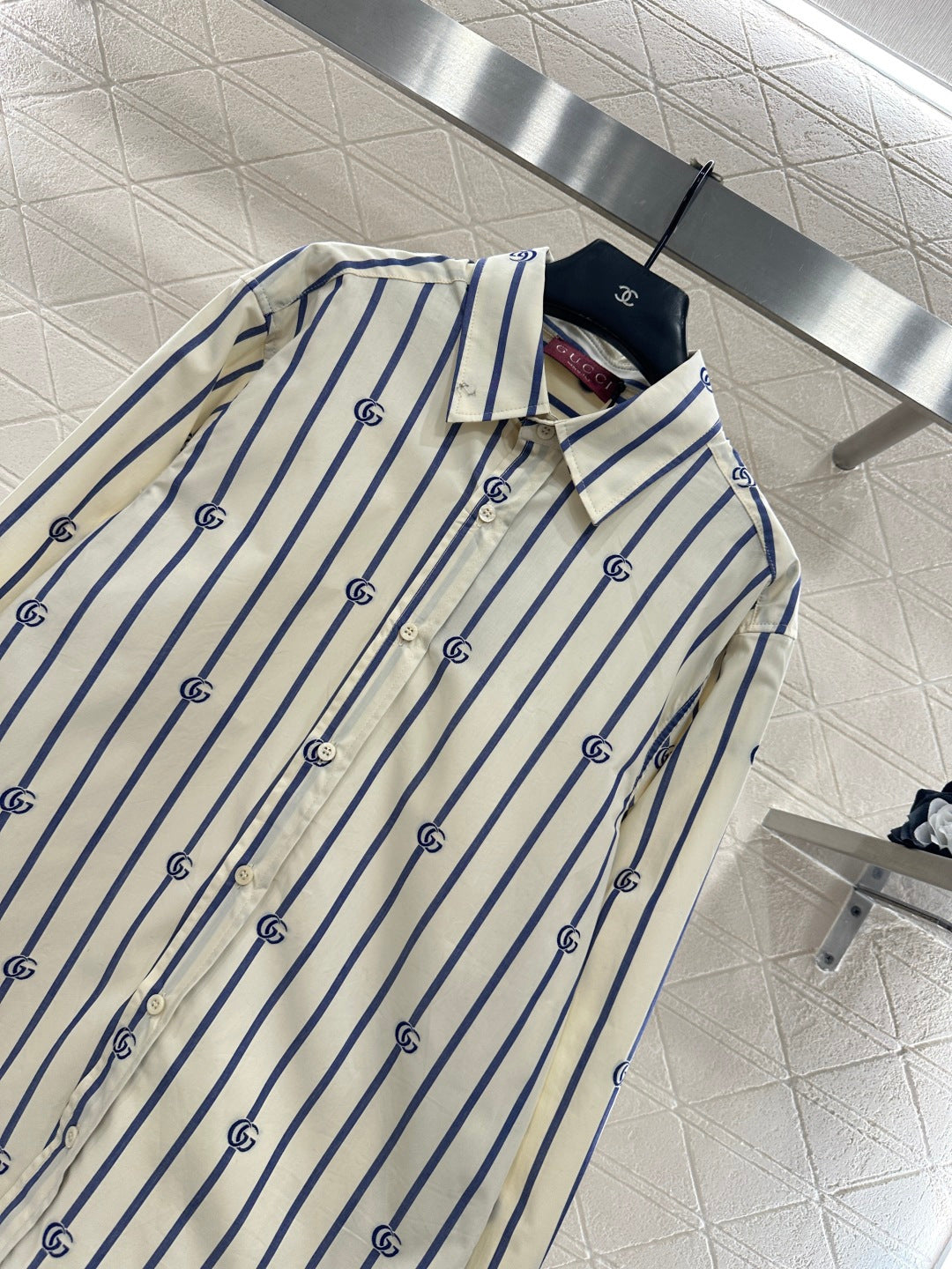 26NEW Lapel Striped Shirt