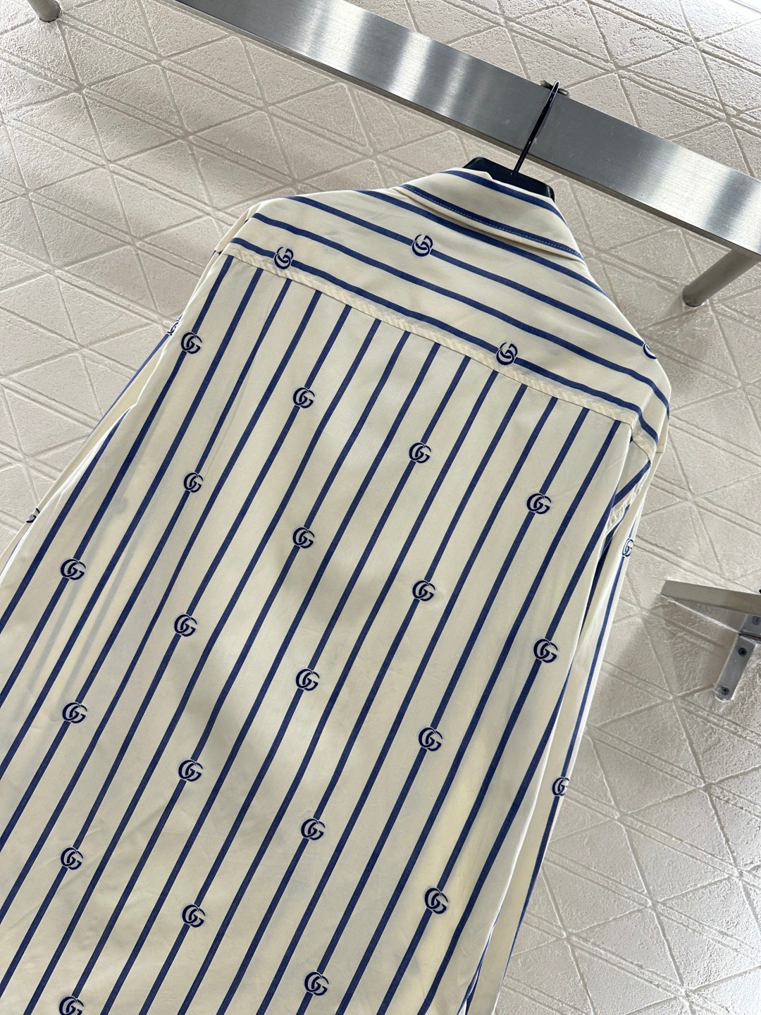 26NEW Lapel Striped Shirt