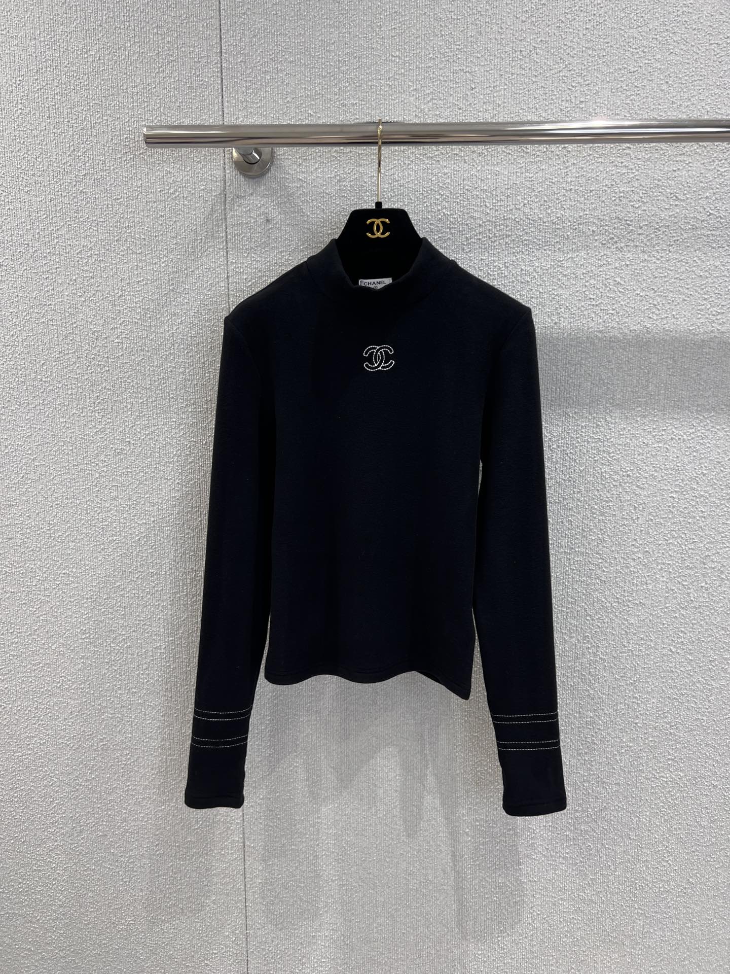 25NEW Ski Series Embroidered Fleece-Lined