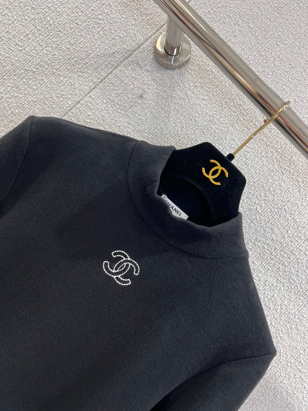 25NEW Ski Series Embroidered Fleece-Lined