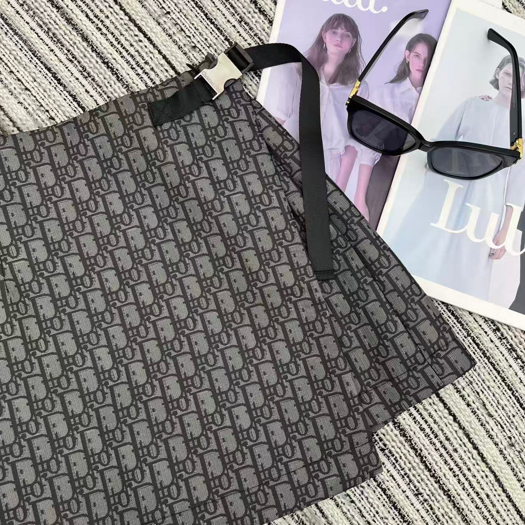 25 NEW Jacquard Shorts/Skirt