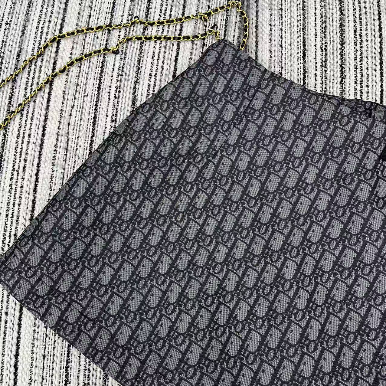 25 NEW Jacquard Shorts/Skirt