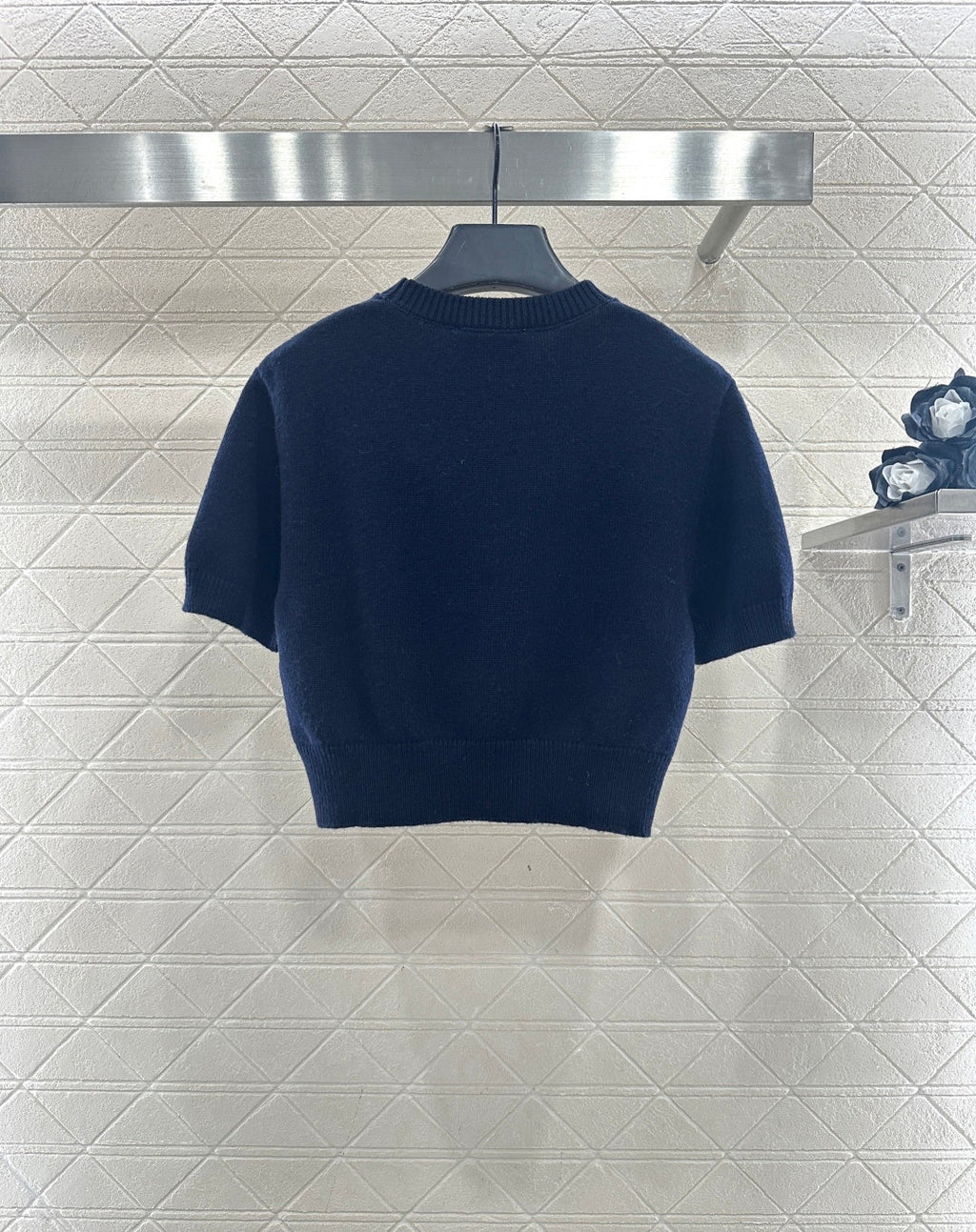 26NEW Puff-sleeved short knitted top
