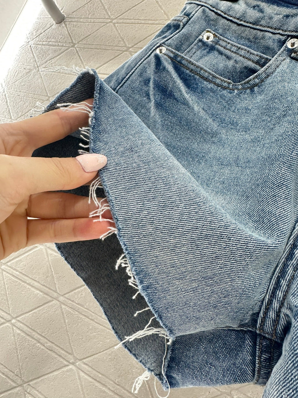 26NEW Denim shorts with rhinestones and bead embellishments