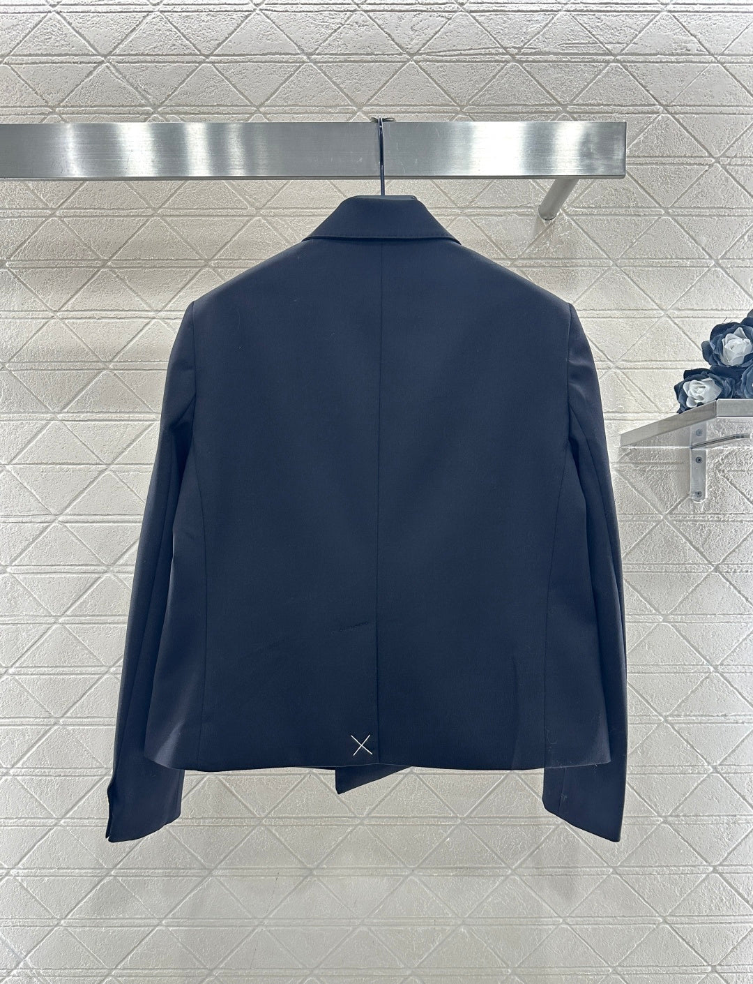 26NEW Straight-cut, lapel collar, double-breasted coat