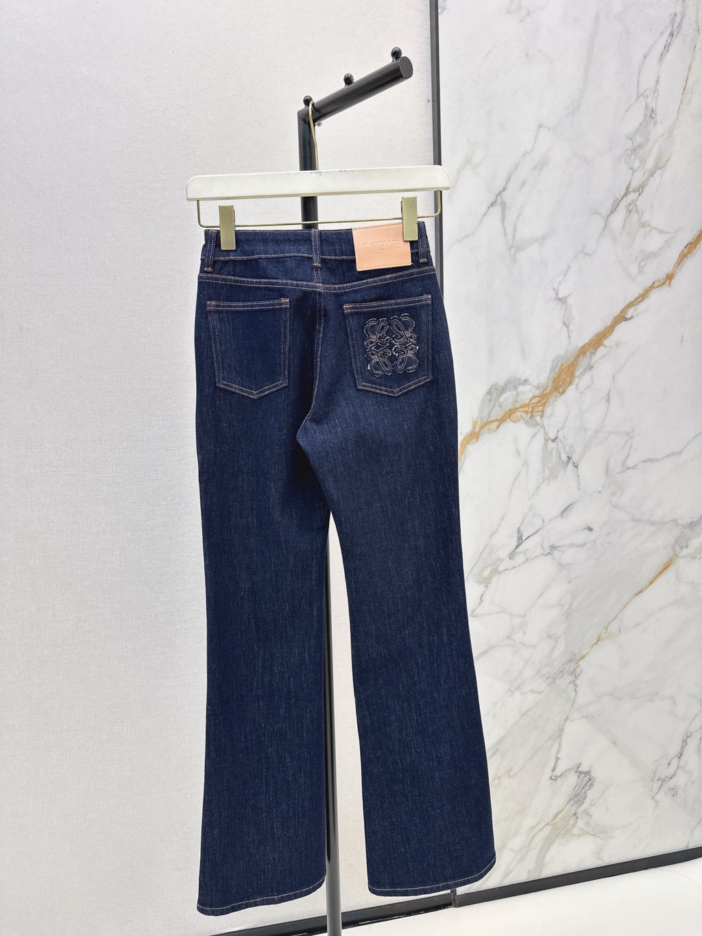 26NEW Versatile, minimalist style casual flared trousers