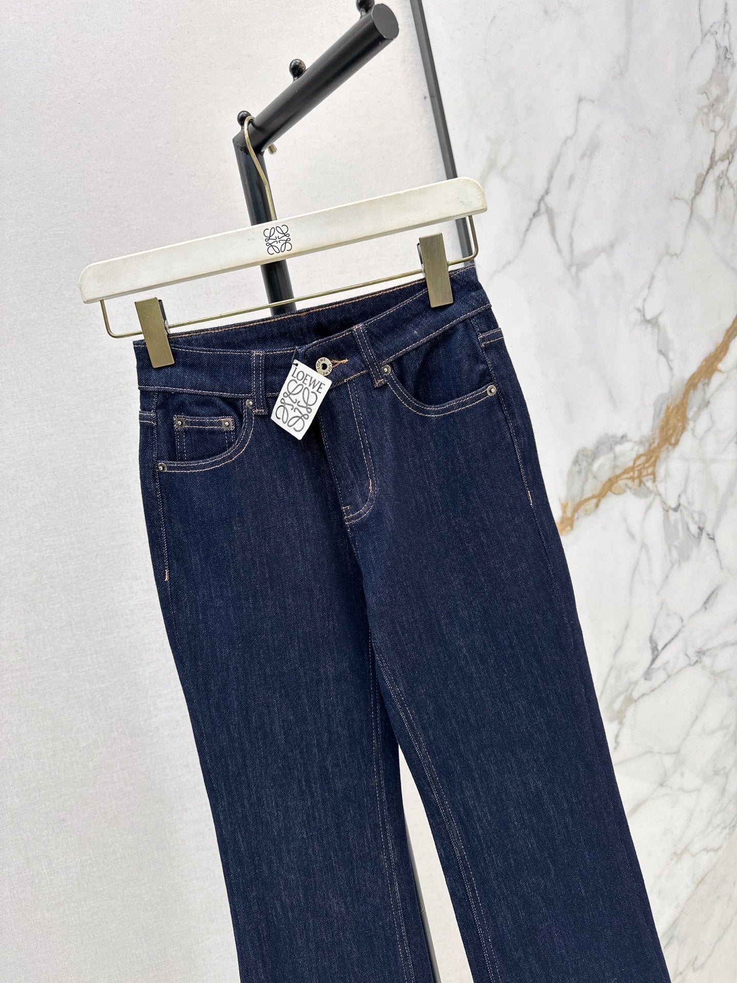 26NEW Versatile, minimalist style casual flared trousers