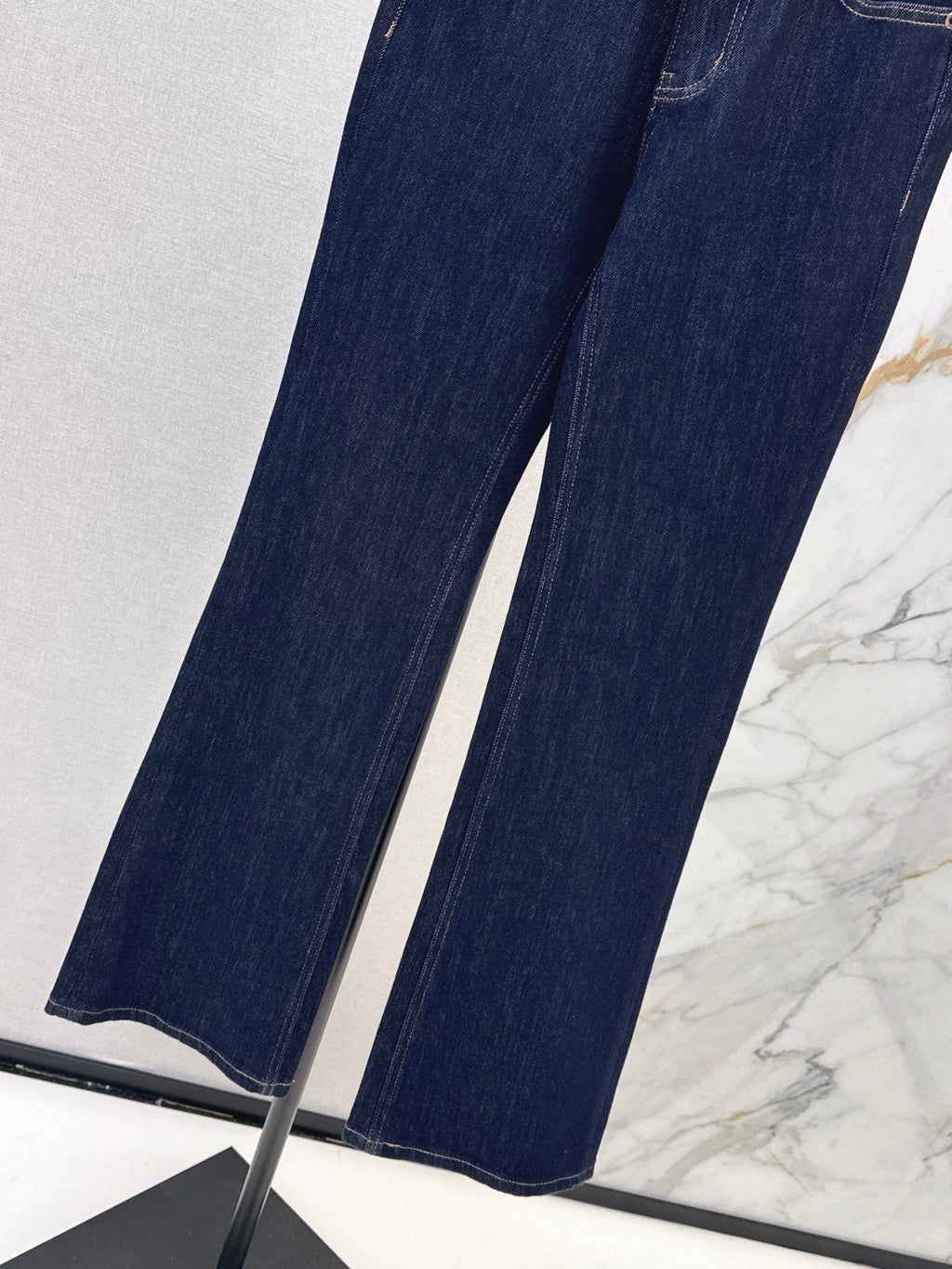 26NEW Versatile, minimalist style casual flared trousers