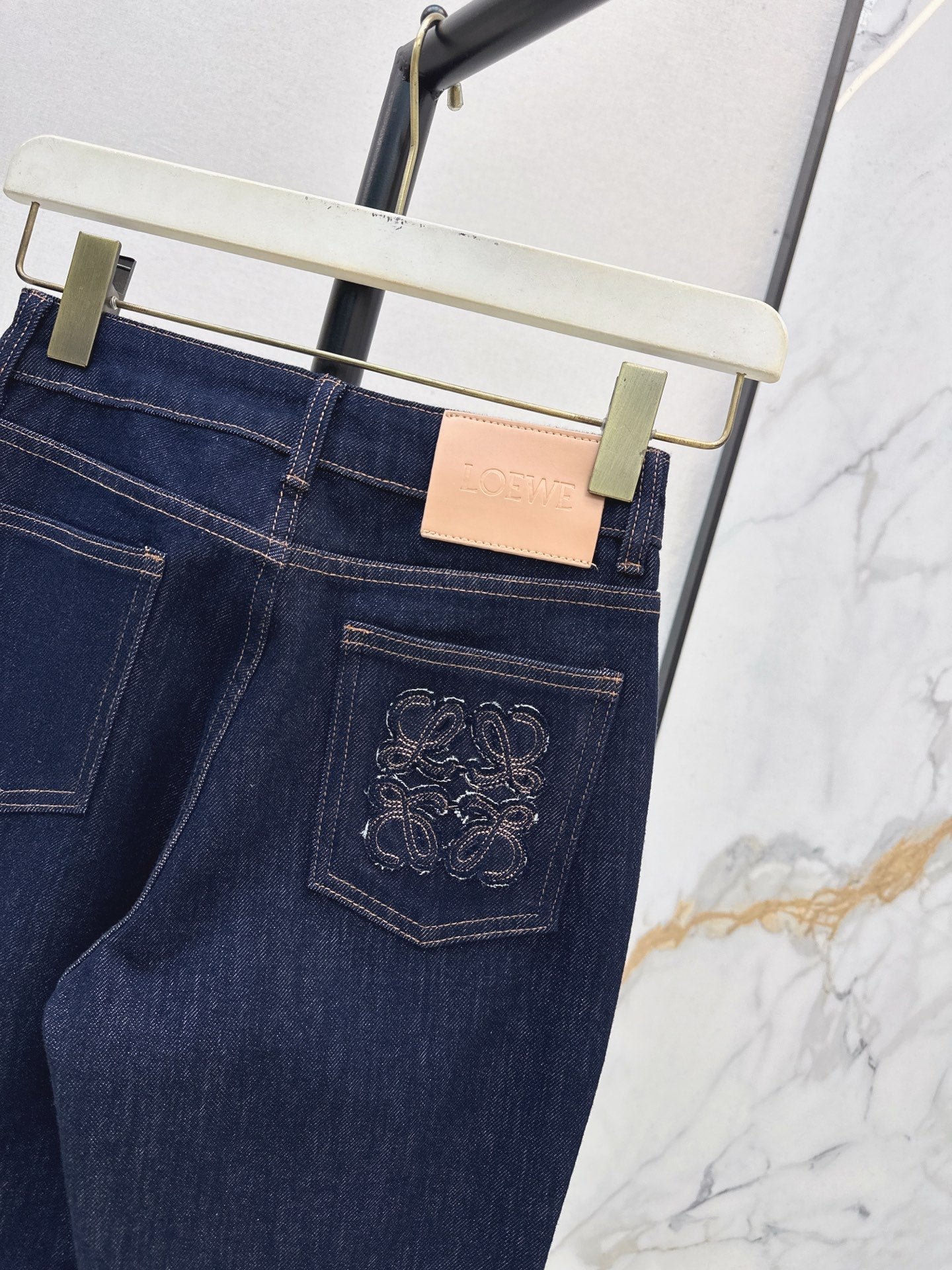 26NEW Versatile, minimalist style casual flared trousers