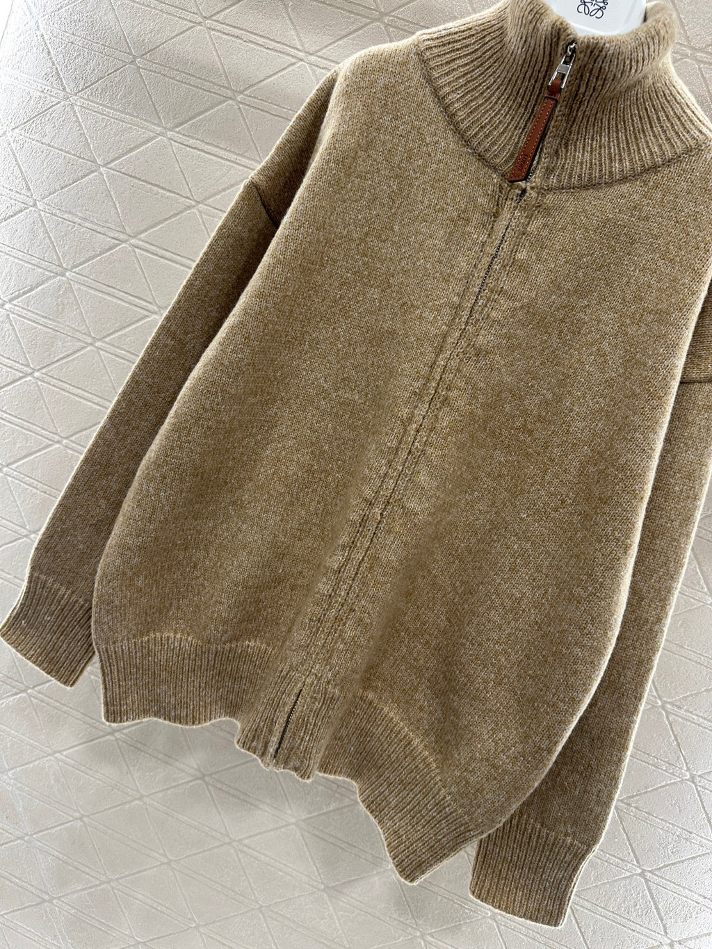 26NEW Knitted Zip-Up Cardigan Jacket