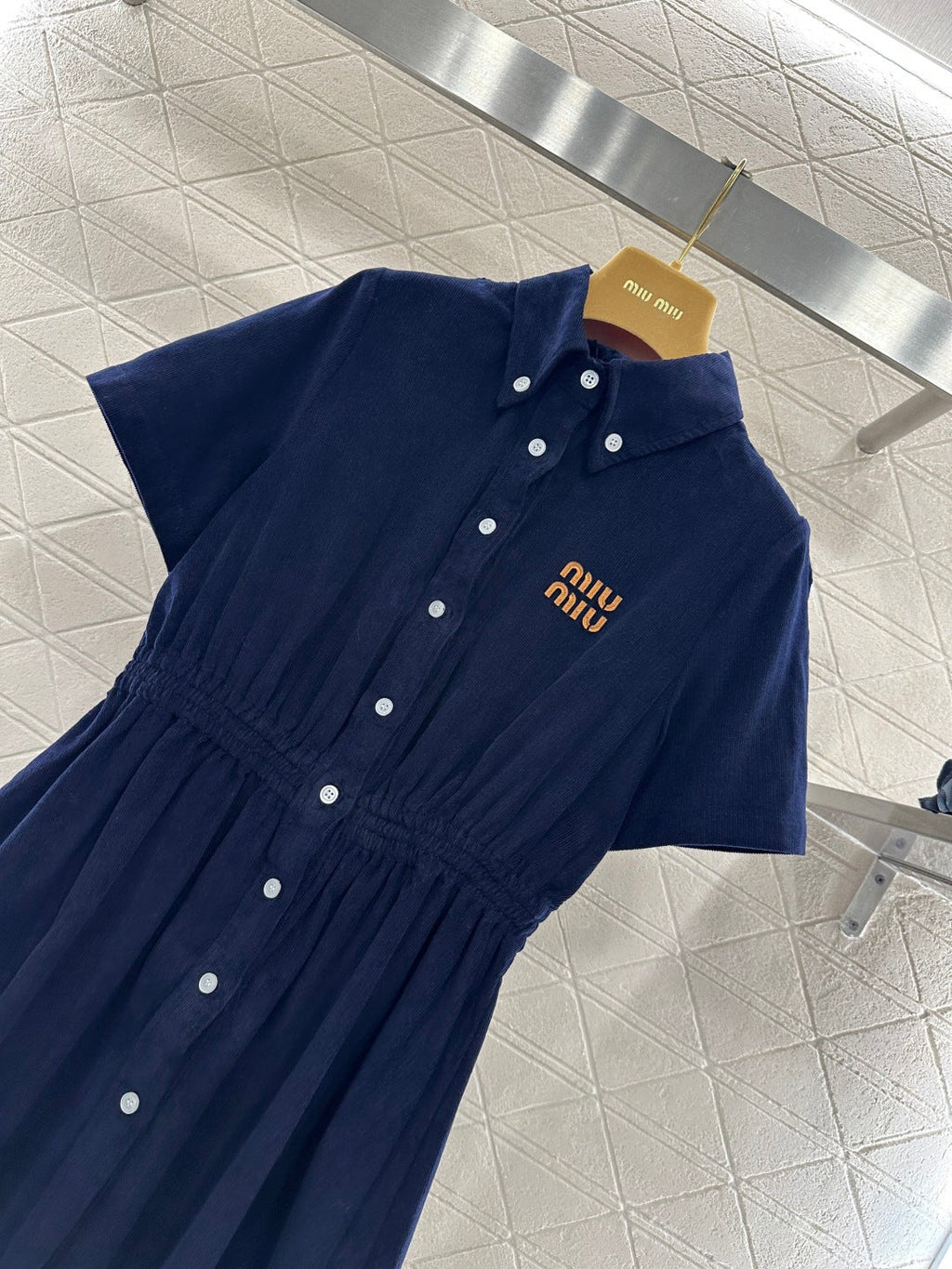 26NEW Lapel Collar Button-Front Short-Sleeved Dress