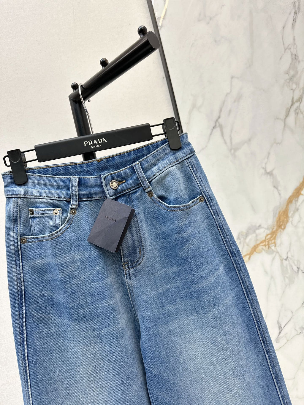 26NEW Versatile, minimalist style casual straight-leg trousers