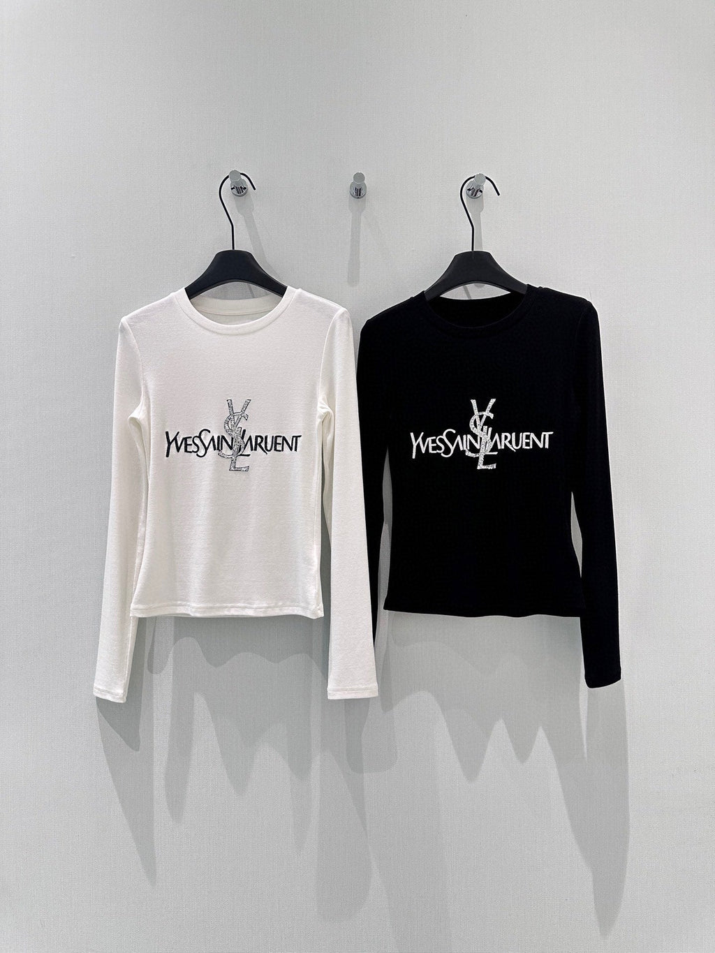 26 NEW long-sleeved T-shirt